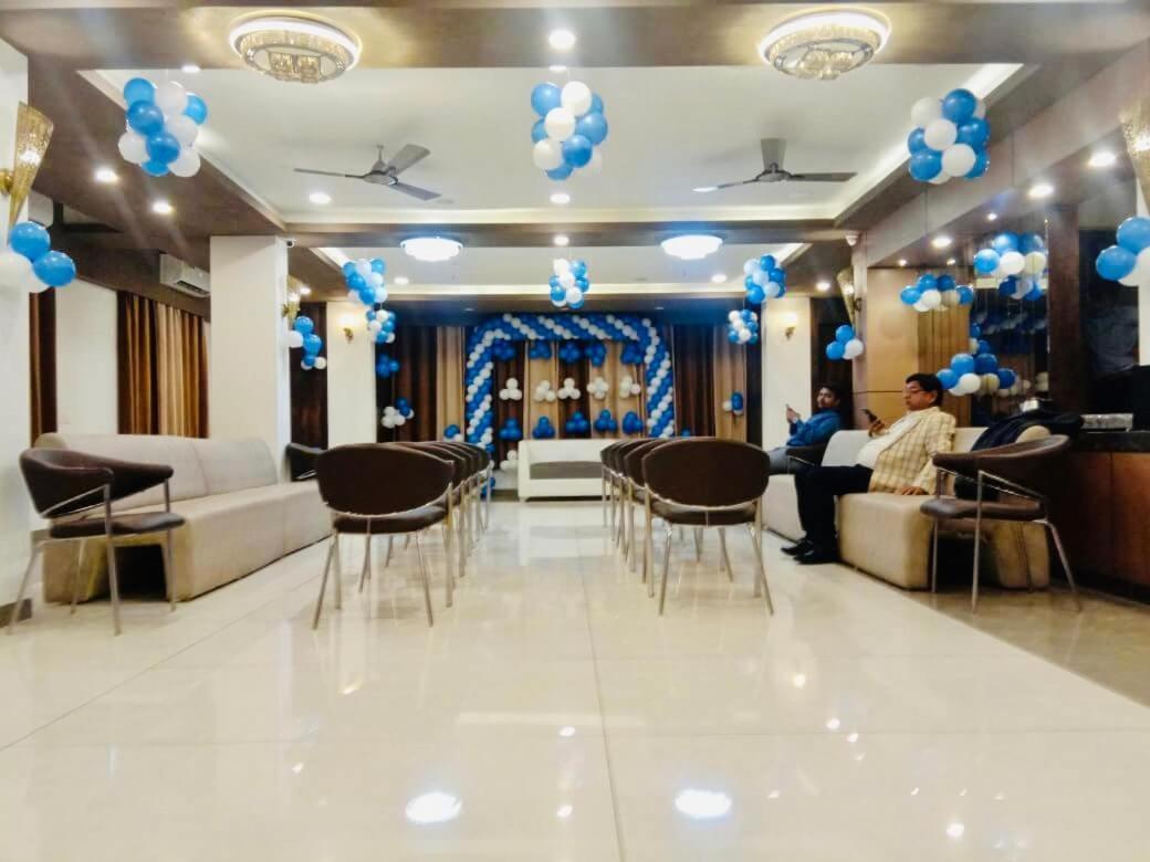 Hotel Signature Planet Indore Exterior photo